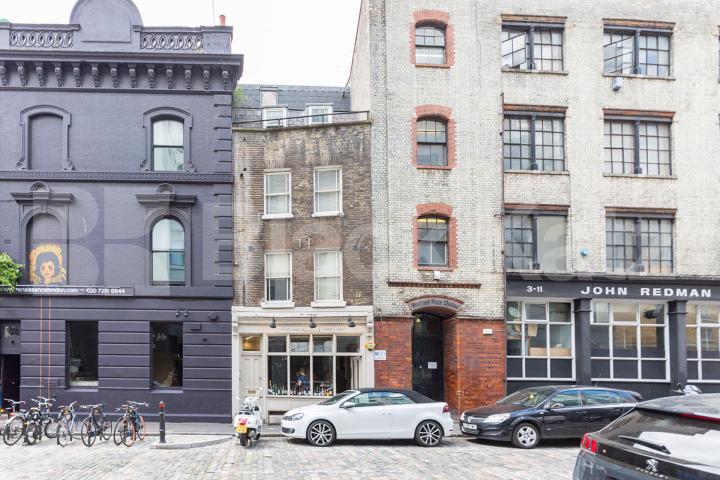 City Location 1 bedroom property with balcony near old street station Westland Place, Old Street